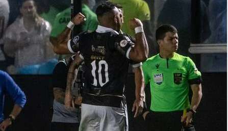 Vasco-Payet-Leandro-Amorim-Oficial-e1697684694376