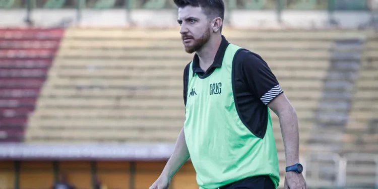 Tecnico-recusa-proposta-e-vai-permanecer-no-Vasco-750x375