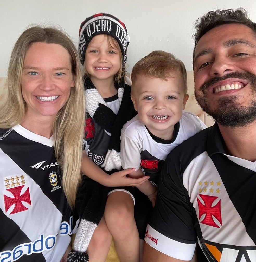 20240222-132824-1-ruiter-e-eleanor-com-os-filhos---foto-arquivo-pessoal