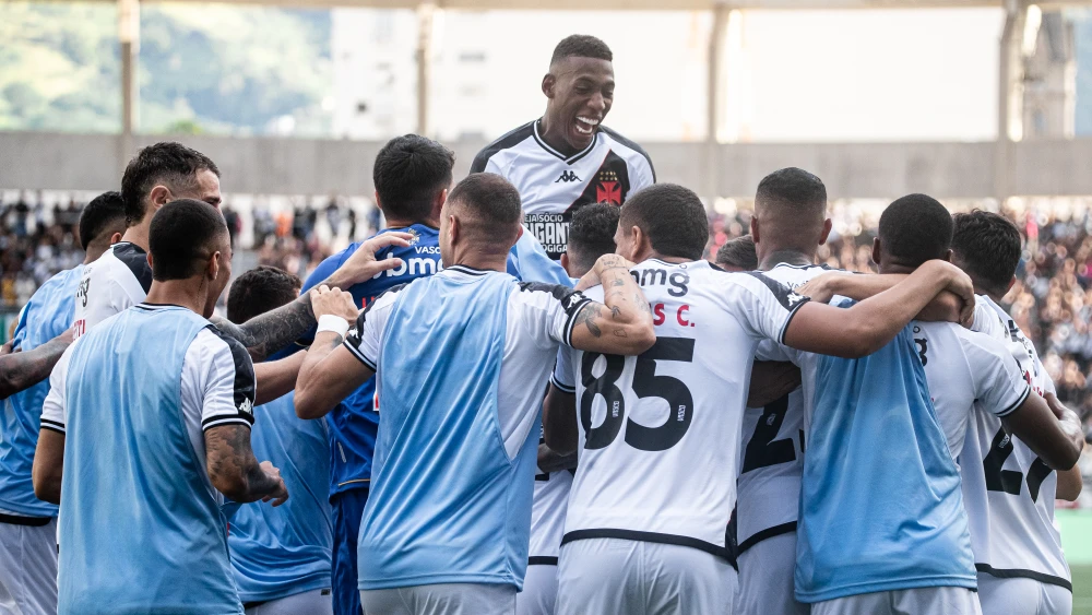 vasco-ainda-busca-mais-reforcos-para-o-elenco-leandro-amorimvasco