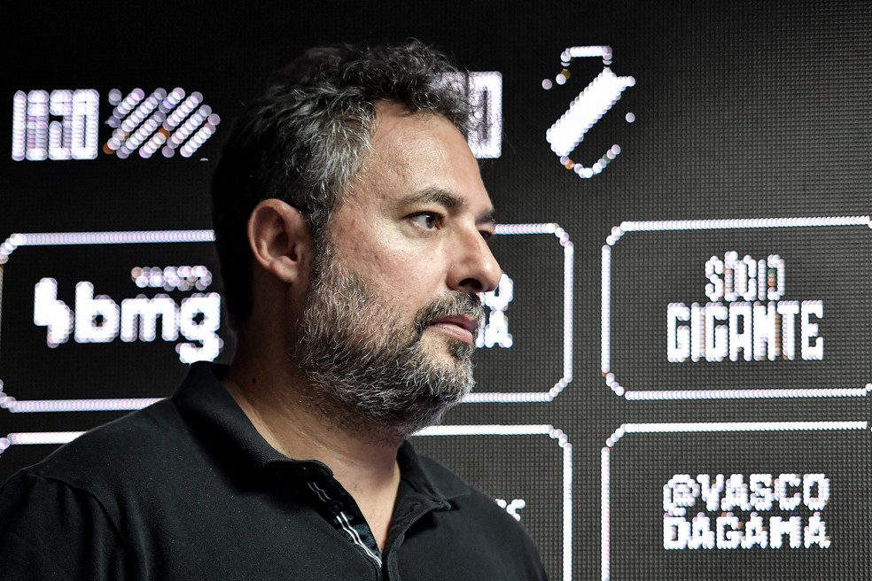 20240321-144852-1-alexandre-mattos-diretor-executivo-do-vasco---foto-thiago-ribeiroagif
