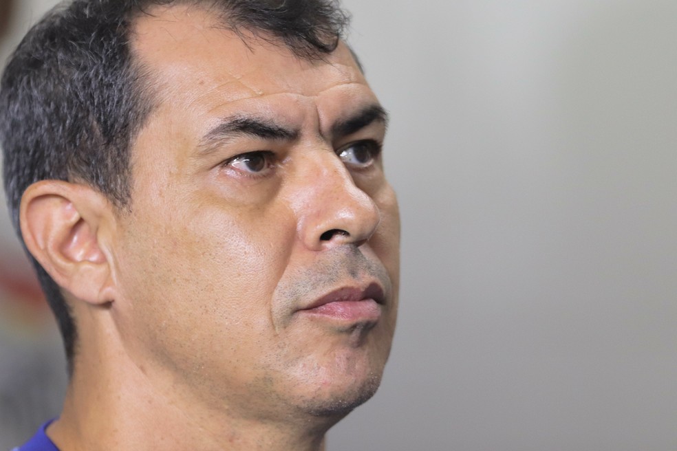 20241221-090239-1-6-fabio-carille-novo-tecnico-do-vasco---foto-reinaldo-camposagif