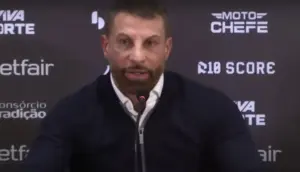 Pedrinho coletiva entrevista vasco 3 1068x612