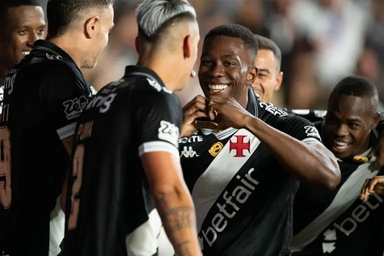 Cuesta comemora gol marcado pelo vasco foto jorge rodriguesagif