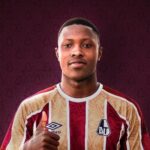 Vasco Monitora Jovem Atacante Colombiano Mauricio Gonzalez