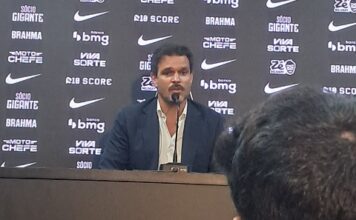 Vasco busca aumentar competitividade no elenco e mapeia reforços pontuais