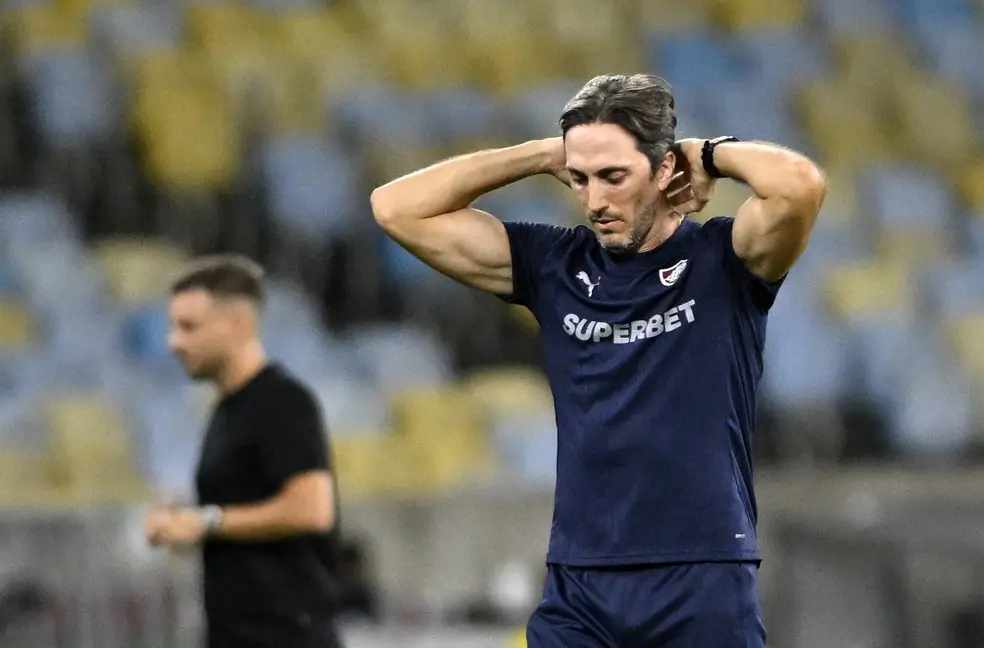 Luis zubeldia apreensivo fluminense x botafogo foto andre durao