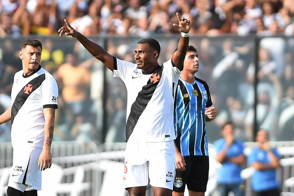 cuiabano comemora vasco x gremio foto andre durao