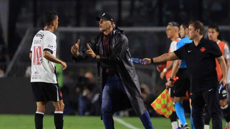 rojas respondeu aos comentarios de renat