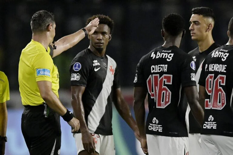 thiago mendes em vasco x audax italiano