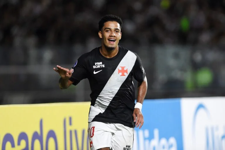 brenner comemora gol em vasco x audax italiano