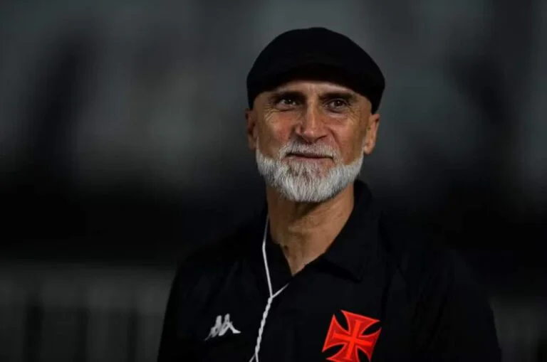 Técnico português Álvaro Pacheco