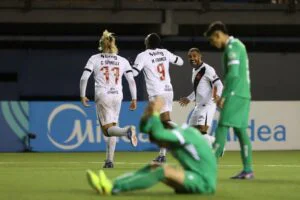 matheus franca em audax italiano x vasco foto raul bravoafp