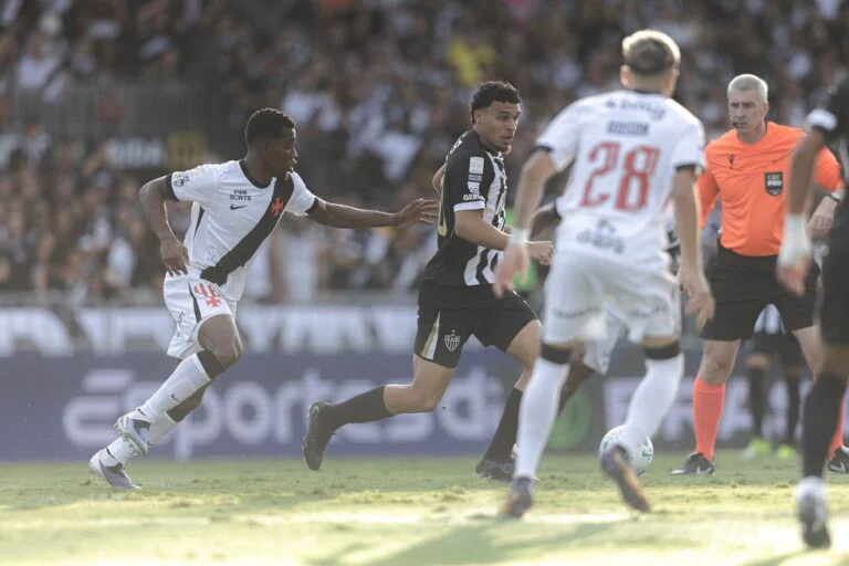 victor hugo em vasco x atletico mg