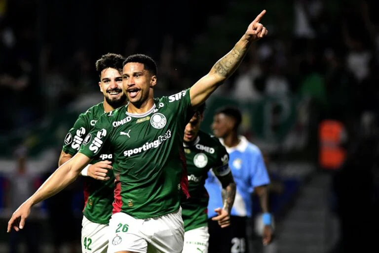 murilo comemora gol do palmeiras contra o sporting cristal