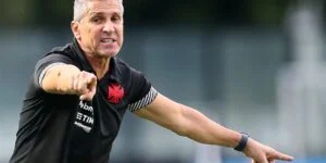 Jorginho foi procurado pelo Vasco Tecnico abre o jogo