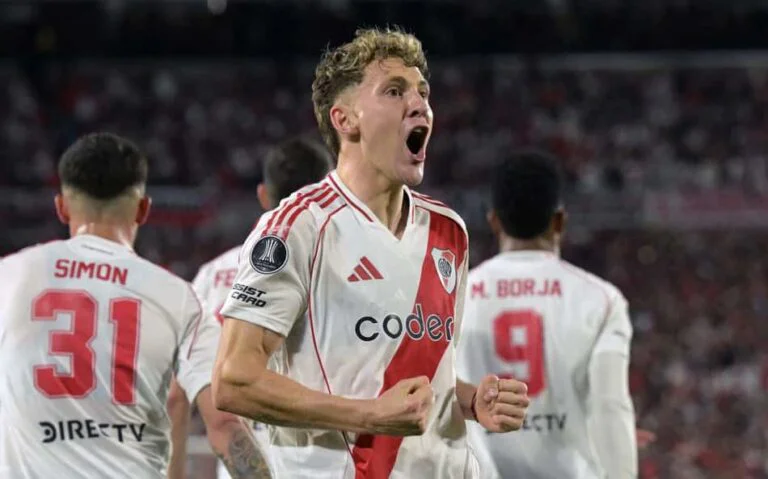Facundo Colidio comemoracao River Plate