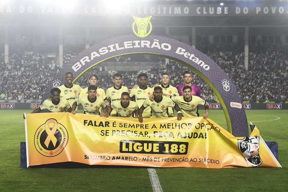 20260920 114300 1 7 vasco posado para foto contra o coritiba